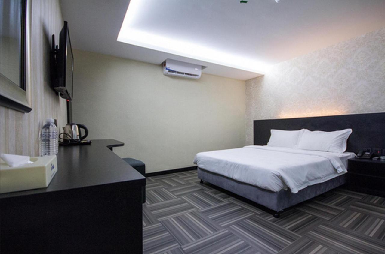 S Hotel Seberang Jaya Екстер'єр фото