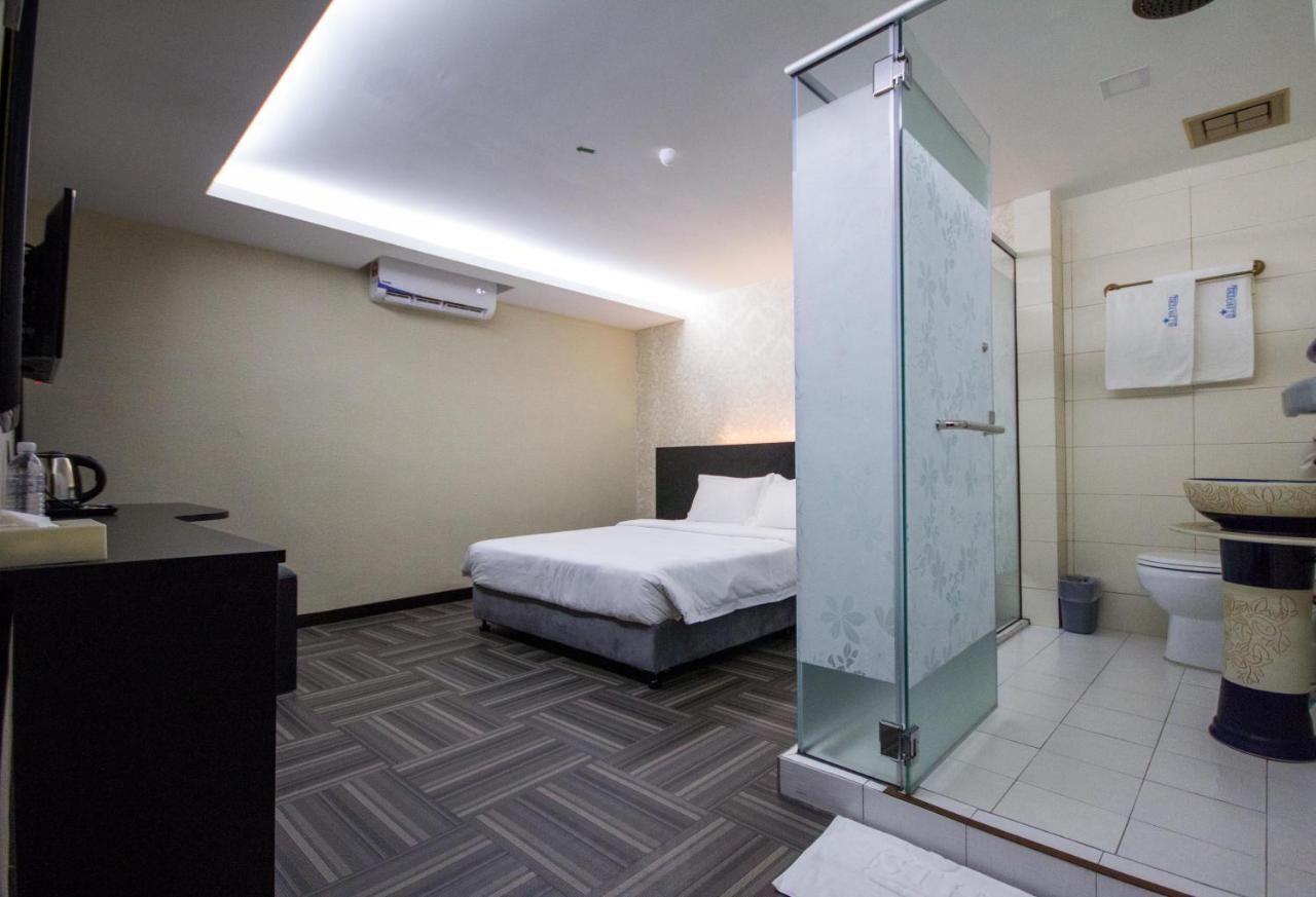 S Hotel Seberang Jaya Екстер'єр фото